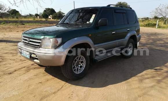 Comprar Usado Toyota Land Cruiser Prado Verde Carro em Maputo em Maputo