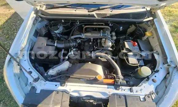 Nunua Ilio tumika Isuzu D-MAX Nyeupe Gari ndani ya Maputo nchini Maputo Nunua Ilio tumika Isuzu D-MAX Nyeupe Gari ndani ya Maputo nchini Maputo