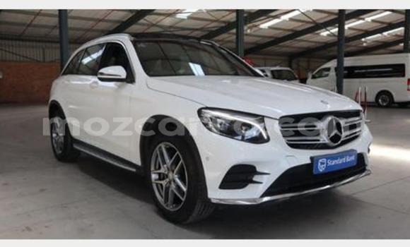 Tenga Tsaru Mercedes-Benz GLC 250D Chena Mota in Maputo in Maputo