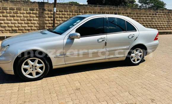 Buy Used Mercedes-Benz C250 coupe Beige Car in Maputo in Maputo
