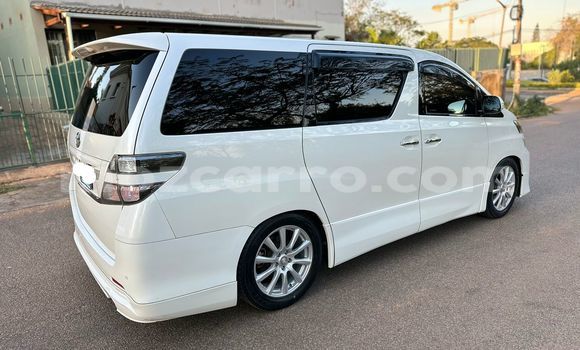 Nunua Ilio tumika Toyota Vellfire Nyeupe Gari ndani ya Manjacaze nchini Gaza Nunua Ilio tumika Toyota Vellfire Nyeupe Gari ndani ya Manjacaze nchini Gaza