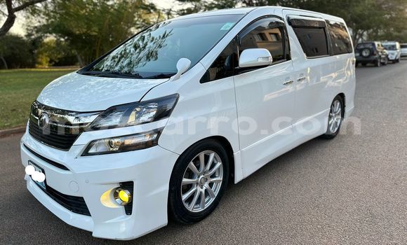 Nunua Ilio tumika Toyota Vellfire Nyeupe Gari ndani ya Manjacaze nchini Gaza Nunua Ilio tumika Toyota Vellfire Nyeupe Gari ndani ya Manjacaze nchini Gaza