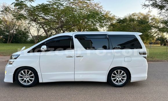 Nunua Ilio tumika Toyota Vellfire Nyeupe Gari ndani ya Manjacaze nchini Gaza Nunua Ilio tumika Toyota Vellfire Nyeupe Gari ndani ya Manjacaze nchini Gaza