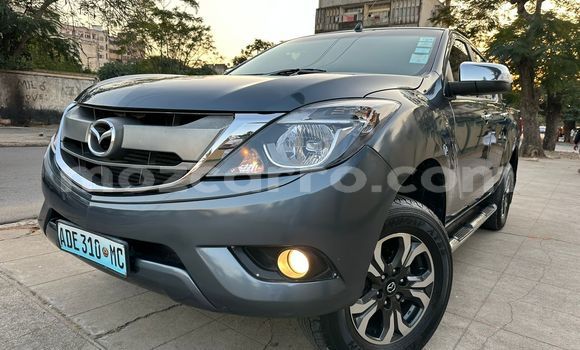 Comprar Novo Mazda BT-50 Prata Carro em Maputo em Maputo Comprar Novo Mazda BT-50 Prata Carro em Maputo em Maputo