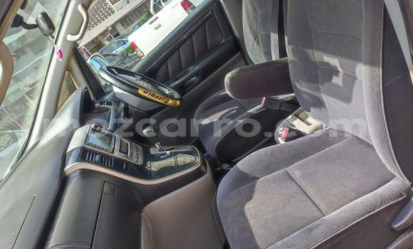 Comprar Usado Toyota Alphard Branco Carro em Maputo em Maputo Comprar Usado Toyota Alphard Branco Carro em Maputo em Maputo