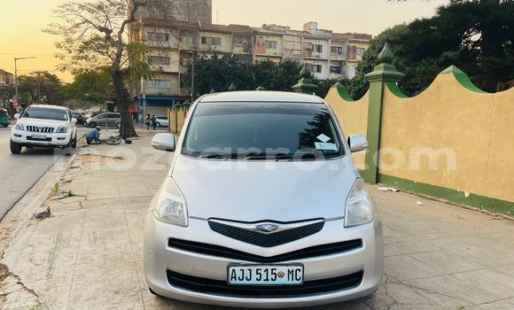 Tenga Tsaru Toyota Ractis Sirivha Mota in Maputo in Maputo