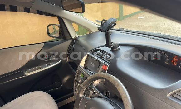 Comprar Usado Toyota Ractis Prata Carro em Maputo em Maputo Comprar Usado Toyota Ractis Prata Carro em Maputo em Maputo