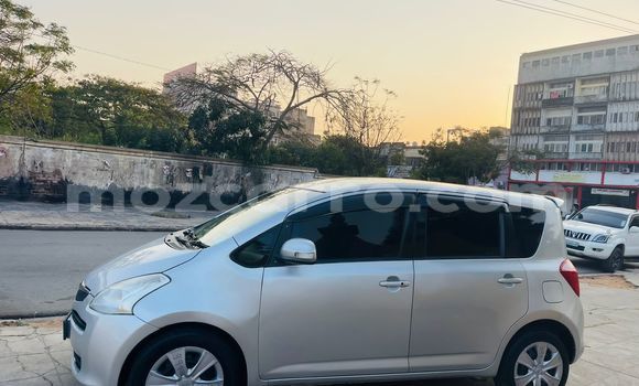 Comprar Usado Toyota Ractis Prata Carro em Maputo em Maputo Comprar Usado Toyota Ractis Prata Carro em Maputo em Maputo