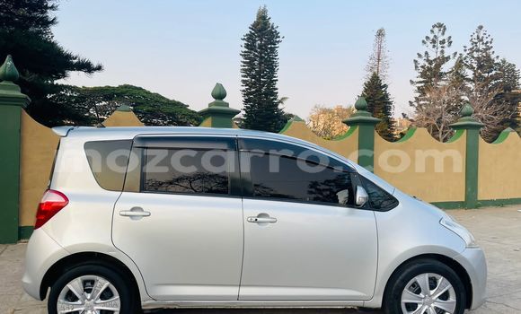 Comprar Usado Toyota Ractis Prata Carro em Maputo em Maputo Comprar Usado Toyota Ractis Prata Carro em Maputo em Maputo