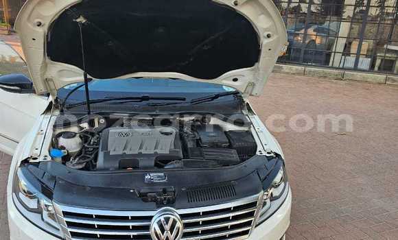 Nunua Ilio tumika Volkswagen Corrado Nyeupe Gari ndani ya Maputo nchini Maputo Nunua Ilio tumika Volkswagen Corrado Nyeupe Gari ndani ya Maputo nchini Maputo