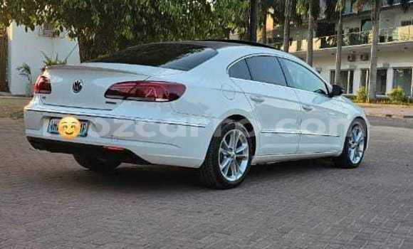 Nunua Ilio tumika Volkswagen Corrado Nyeupe Gari ndani ya Maputo nchini Maputo Nunua Ilio tumika Volkswagen Corrado Nyeupe Gari ndani ya Maputo nchini Maputo