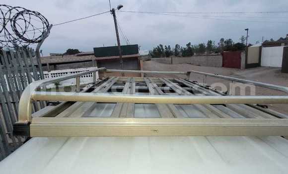 Comprar Usado Toyota Land Cruiser Branco Carro em Maputo em Maputo Comprar Usado Toyota Land Cruiser Branco Carro em Maputo em Maputo