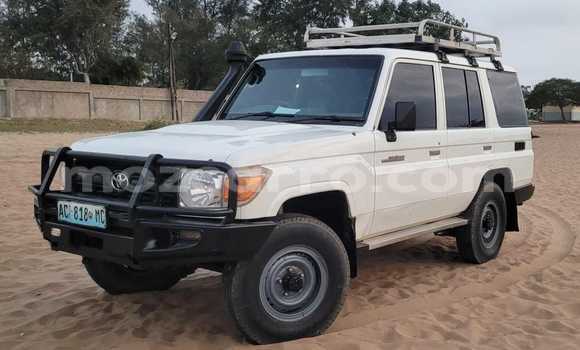 Comprar Usado Toyota Land Cruiser Branco Carro em Maputo em Maputo Comprar Usado Toyota Land Cruiser Branco Carro em Maputo em Maputo
