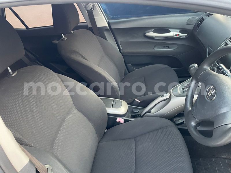 Big with watermark toyota auris maputo maputo 29044