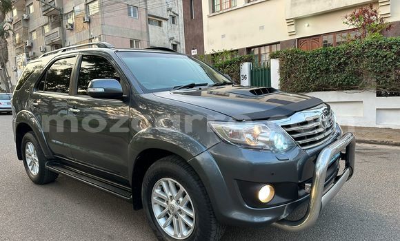 Tenga Tsaru Toyota Fortuner Sirivha Mota in Maputo in Maputo Tenga Tsaru Toyota Fortuner Sirivha Mota in Maputo in Maputo