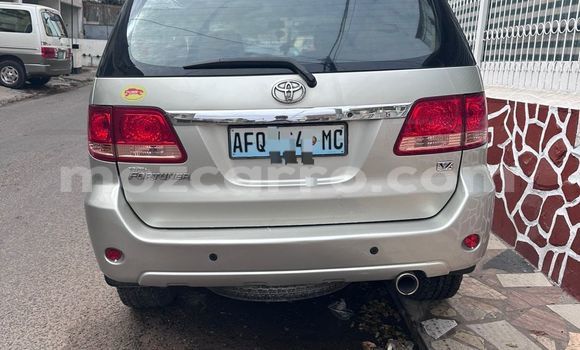 Nunua Ilio tumika Toyota Fortuner Nyingine Gari ndani ya Maputo nchini Maputo Nunua Ilio tumika Toyota Fortuner Nyingine Gari ndani ya Maputo nchini Maputo