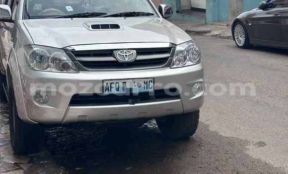 Nunua Ilio tumika Toyota Fortuner Nyingine Gari ndani ya Maputo nchini Maputo Nunua Ilio tumika Toyota Fortuner Nyingine Gari ndani ya Maputo nchini Maputo