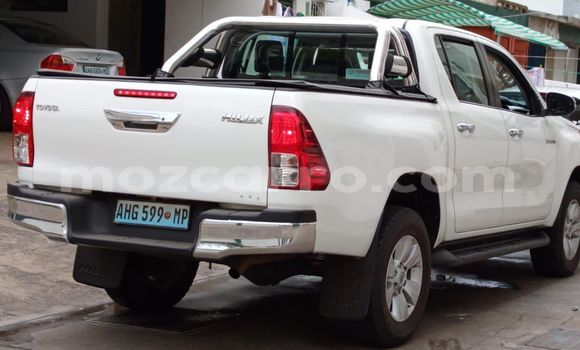 Comprar Novo Toyota Hilux Branco Carro em Maputo em Maputo Comprar Novo Toyota Hilux Branco Carro em Maputo em Maputo