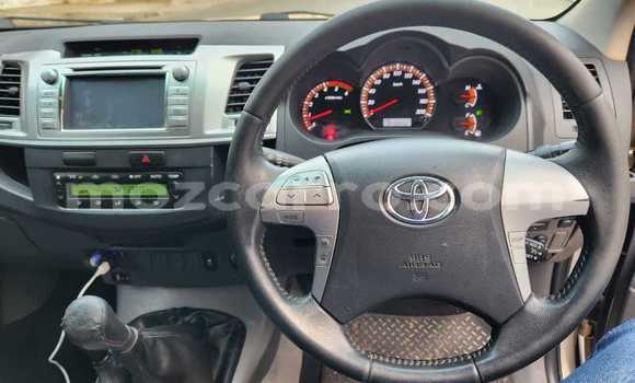 Buy New Toyota Hilux Beige Car in Maputo in Maputo Buy New Toyota Hilux Beige Car in Maputo in Maputo