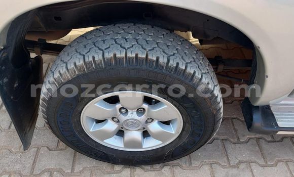Comprar Usado Toyota Hilux Prata Carro em Maputo em Maputo Comprar Usado Toyota Hilux Prata Carro em Maputo em Maputo