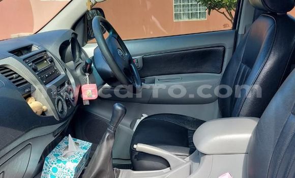 Comprar Usado Toyota Hilux Prata Carro em Maputo em Maputo Comprar Usado Toyota Hilux Prata Carro em Maputo em Maputo