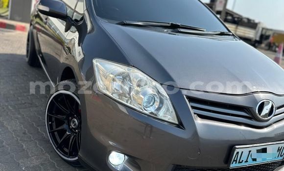 Comprar Usado Toyota Auris Prata Carro em Maputo em Maputo Comprar Usado Toyota Auris Prata Carro em Maputo em Maputo
