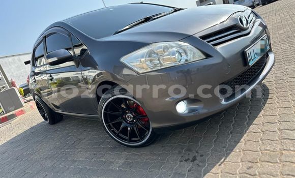 Comprar Usado Toyota Auris Prata Carro em Maputo em Maputo Comprar Usado Toyota Auris Prata Carro em Maputo em Maputo