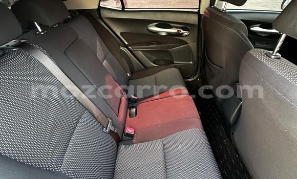 Comprar Usado Toyota Auris Prata Carro em Maputo em Maputo Comprar Usado Toyota Auris Prata Carro em Maputo em Maputo