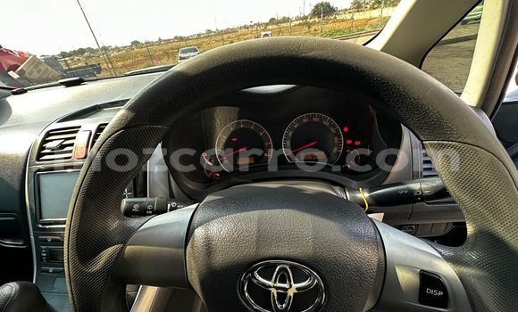 Comprar Usado Toyota Auris Prata Carro em Maputo em Maputo Comprar Usado Toyota Auris Prata Carro em Maputo em Maputo