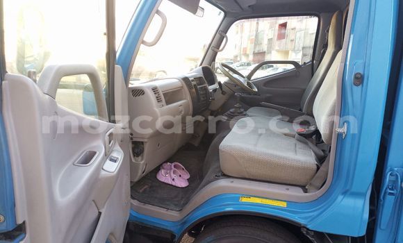 Nunua Ilio tumika Toyota Dyna Bluu Gari ndani ya Maputo nchini Maputo Nunua Ilio tumika Toyota Dyna Bluu Gari ndani ya Maputo nchini Maputo
