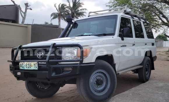 Buy Used Toyota Land Cruiser White Car in Maputo in Maputo Buy Used Toyota Land Cruiser White Car in Maputo in Maputo