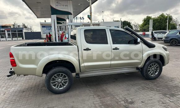 Nunua Ilio tumika Toyota Hilux Nyingine Gari ndani ya Maputo nchini Maputo Nunua Ilio tumika Toyota Hilux Nyingine Gari ndani ya Maputo nchini Maputo