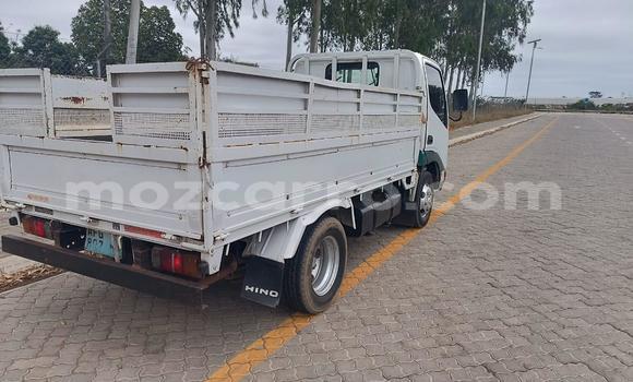 Nunua Ilio tumika Toyota Dyna Nyeupe Gari ndani ya Maputo nchini Maputo Nunua Ilio tumika Toyota Dyna Nyeupe Gari ndani ya Maputo nchini Maputo