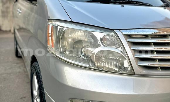 Comprar Usado Toyota Alphard Prata Carro em Maputo em Maputo Comprar Usado Toyota Alphard Prata Carro em Maputo em Maputo