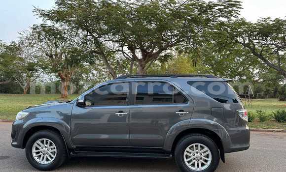 Comprar Usado Toyota Fortuner De outros Carro em Maputo em Maputo Comprar Usado Toyota Fortuner De outros Carro em Maputo em Maputo