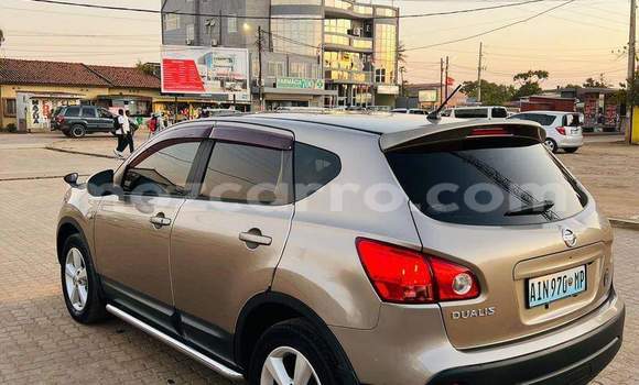 Tenga Tsaru Nissan Dualis Beige Mota in Maputo in Maputo Tenga Tsaru Nissan Dualis Beige Mota in Maputo in Maputo