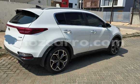 Comprar Usado Kia Sportage Branco Carro em Maputo em Maputo