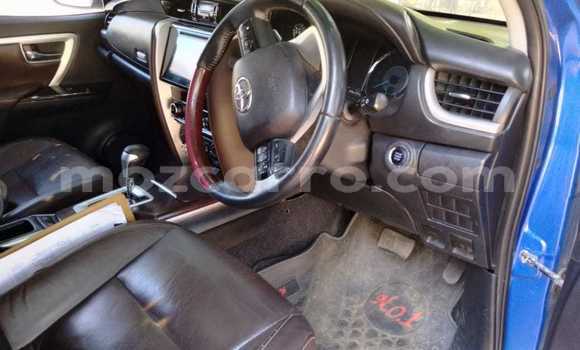Nunua Ilio tumika Toyota Fortuner Bluu Gari ndani ya Maputo nchini Maputo Nunua Ilio tumika Toyota Fortuner Bluu Gari ndani ya Maputo nchini Maputo