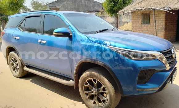 Nunua Ilio tumika Toyota Fortuner Bluu Gari ndani ya Maputo nchini Maputo Nunua Ilio tumika Toyota Fortuner Bluu Gari ndani ya Maputo nchini Maputo