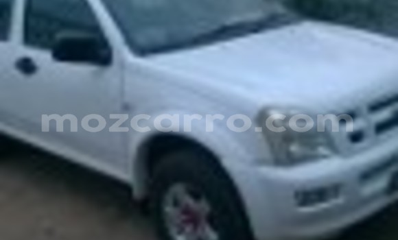 Comprar Usado Isuzu KB Branco Carro em Maputo em Maputo Comprar Usado Isuzu KB Branco Carro em Maputo em Maputo