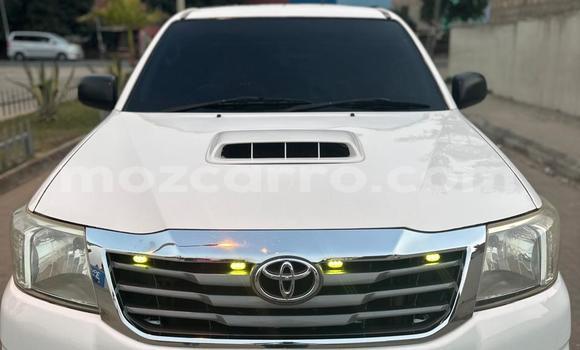Buy Used Toyota Hilux White Car in Maputo in Maputo Buy Used Toyota Hilux White Car in Maputo in Maputo