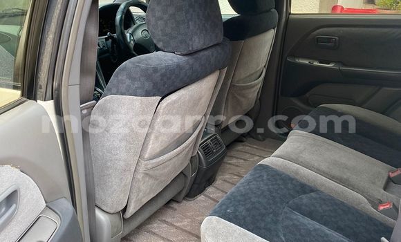 Nunua Ilio tumika Toyota Harrier Nyeupe Gari ndani ya Maputo nchini Maputo Nunua Ilio tumika Toyota Harrier Nyeupe Gari ndani ya Maputo nchini Maputo