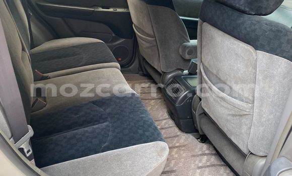 Nunua Ilio tumika Toyota Harrier Nyeupe Gari ndani ya Maputo nchini Maputo Nunua Ilio tumika Toyota Harrier Nyeupe Gari ndani ya Maputo nchini Maputo