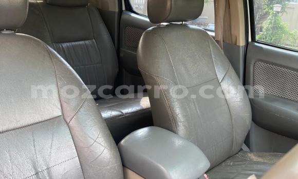 Nunua Ilio tumika Toyota Hilux Nyeupe Gari ndani ya Maputo nchini Maputo Nunua Ilio tumika Toyota Hilux Nyeupe Gari ndani ya Maputo nchini Maputo