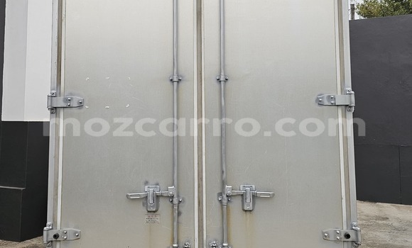 Buy New Toyota Dyna White Car in Maputo in Maputo Buy New Toyota Dyna White Car in Maputo in Maputo