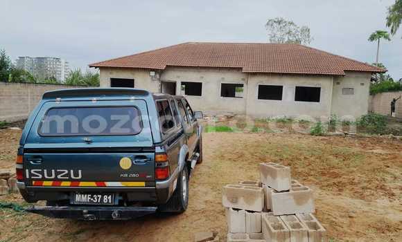 Tenga Tsaru Isuzu KB Girinhi Mota in Maputo in Maputo Tenga Tsaru Isuzu KB Girinhi Mota in Maputo in Maputo