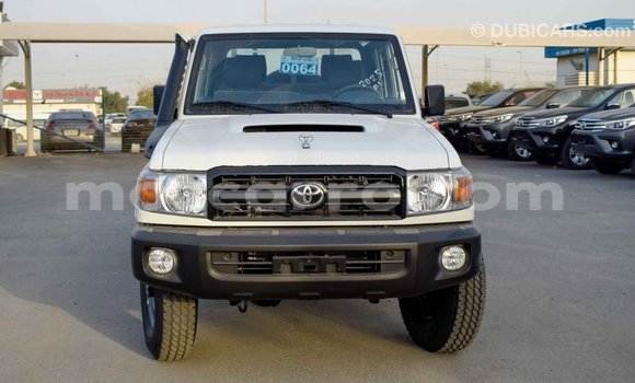 Buy Import Toyota Land Cruiser White Car in Import - Dubai in Cabo Delgado Buy Import Toyota Land Cruiser White Car in Import - Dubai in Cabo Delgado