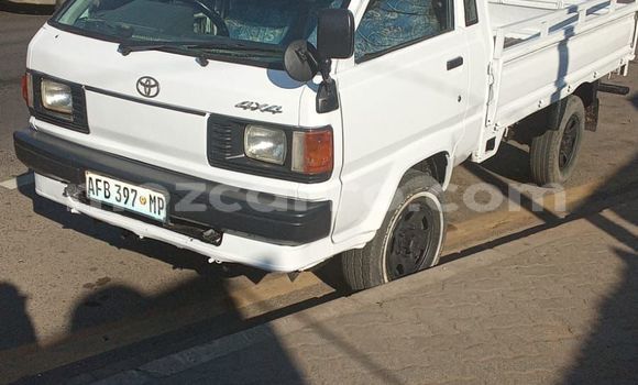 Tenga Tsaru Toyota 4Runner Chena Mota in Maputo in Maputo