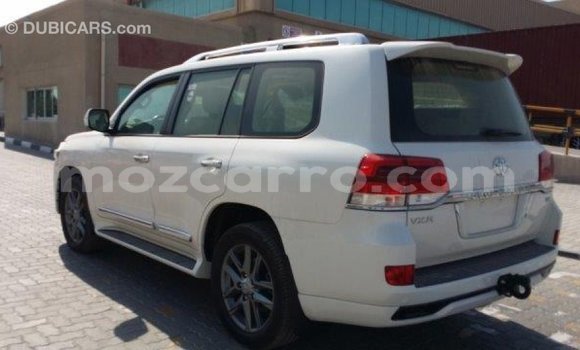 Tenga Imported Toyota Land Cruiser Chena Mota in Import - Dubai in Cabo Delgado Tenga Imported Toyota Land Cruiser Chena Mota in Import - Dubai in Cabo Delgado