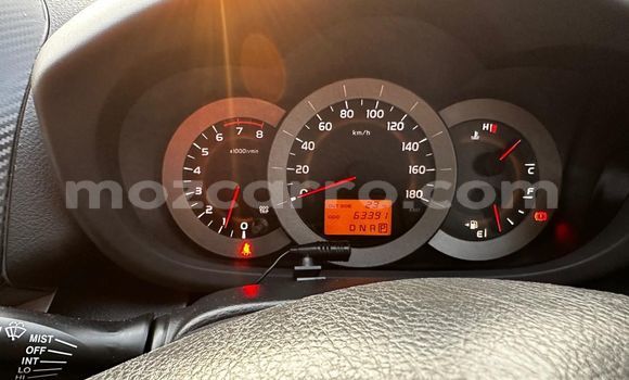 Nunua Ilio tumika Toyota RAV4 Nyeupe Gari ndani ya Maputo nchini Maputo Nunua Ilio tumika Toyota RAV4 Nyeupe Gari ndani ya Maputo nchini Maputo